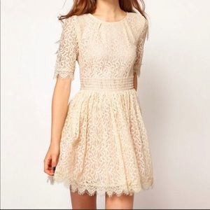 Darling lace dress